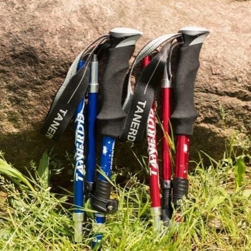 Olyyra Adjustable Hiking Poles – Aluminum or Carbon Construction, Ergonomic Joint-Relief Grip, Anti-Slip Tip, Foldable & Compact | Trekking, Hiking & Long-Distance Outdoor Adventures